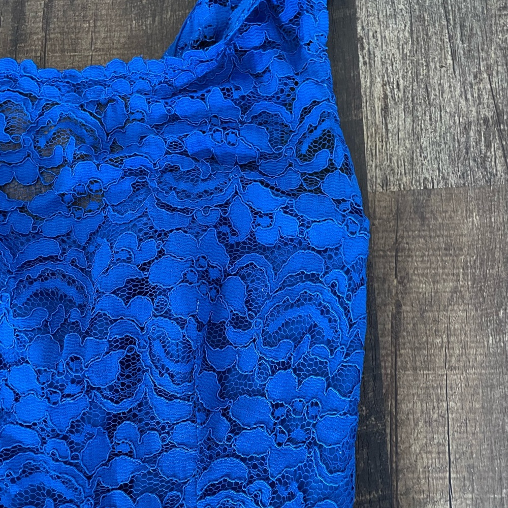 David’s bridal royal blue lace and chiffon Bridesmaid dress - Picture 4 of 7